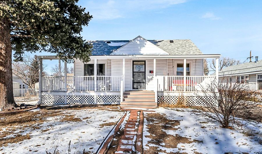 1208 E 22ND St, Cheyenne, WY 82001 - 5 Beds, 3 Bath