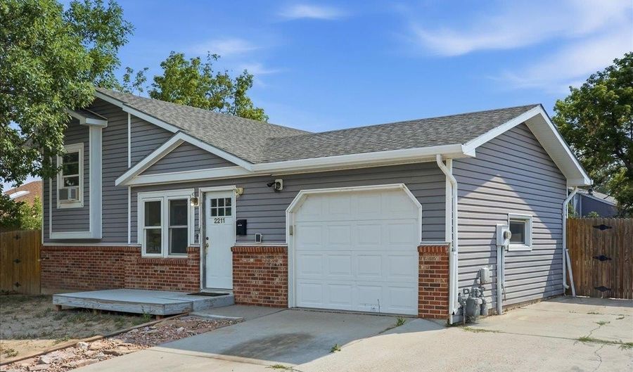2211 ROOKS Ave, Cheyenne, WY 82007 - 4 Beds, 3 Bath