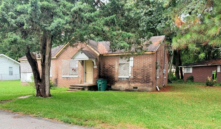 409 Munnerlyn St, Bishopville, SC 29010 - 3 Beds, 1 Bath