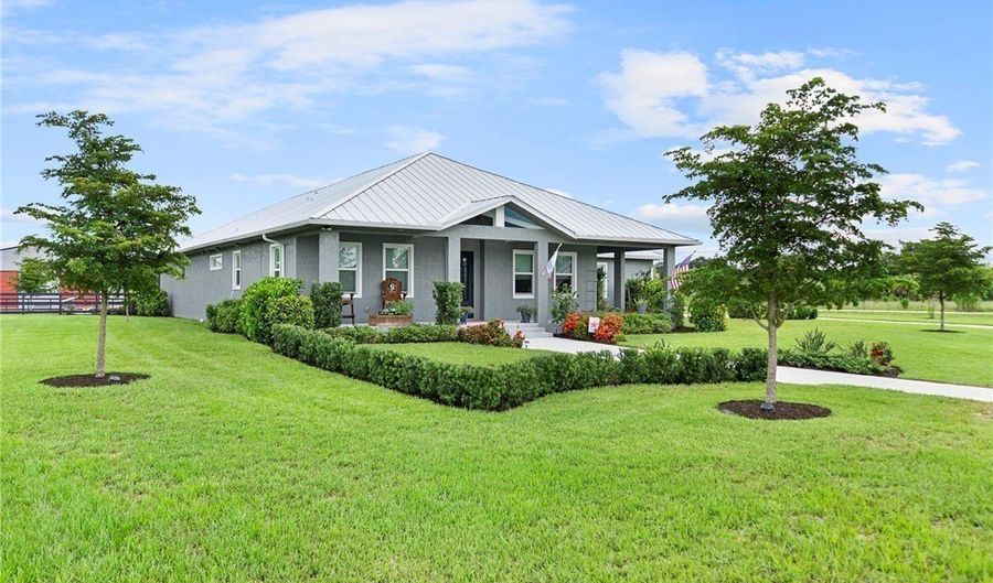 15911 Rivercreek Ct, Alva, FL 33920 - 3 Beds, 4 Bath