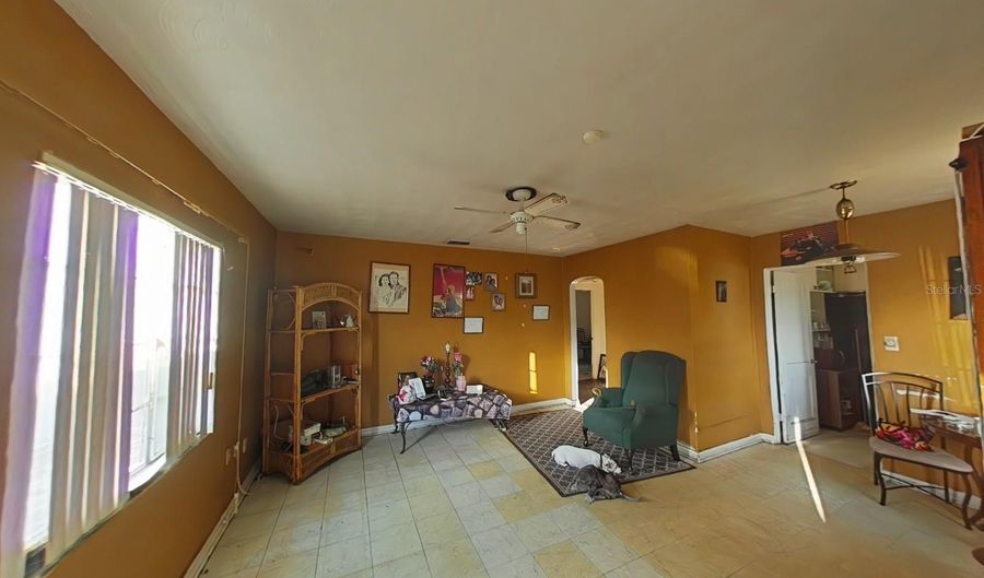 709 ALTON Ave, Orlando, FL 32804 - 4 Beds, 2 Bath