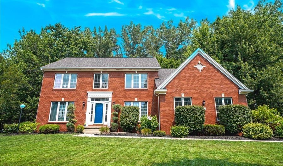 23 Forrester Ct, Amherst, NY 14228 - 5 Beds, 3 Bath