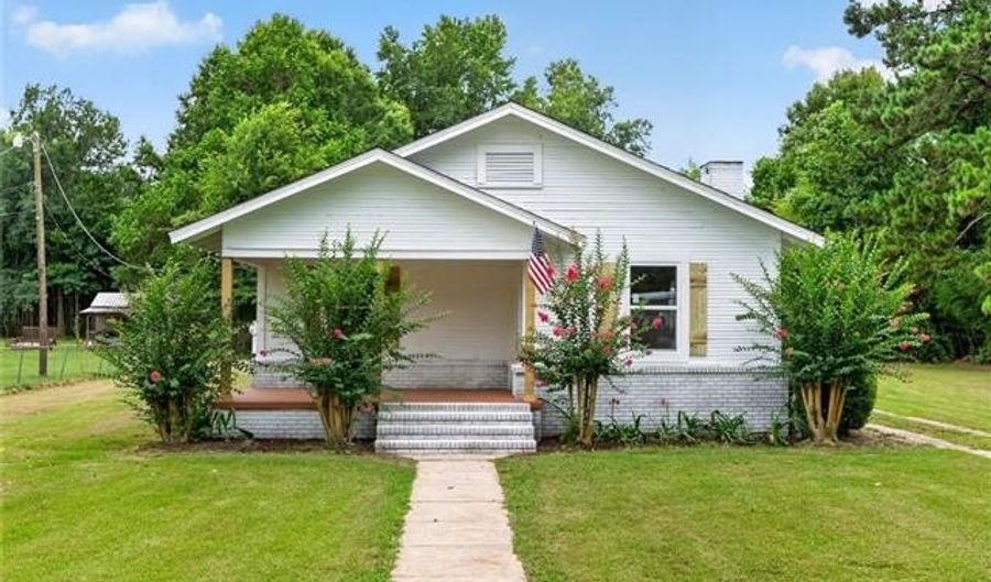 1102 W 6TH St, Bogalusa, LA 70427 - 2 Beds, 1 Bath