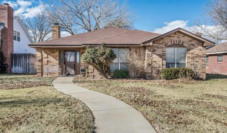 6805 DANIEL Dr, Amarillo, TX 79109 - 3 Beds, 2 Bath