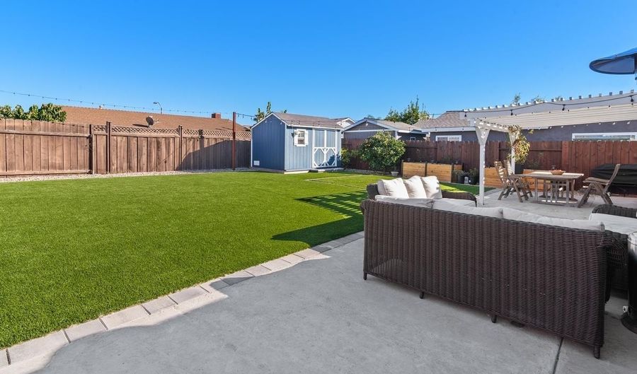 10845 Sandy Hook Rd, San Diego, CA 92126 - 3 Beds, 2 Bath