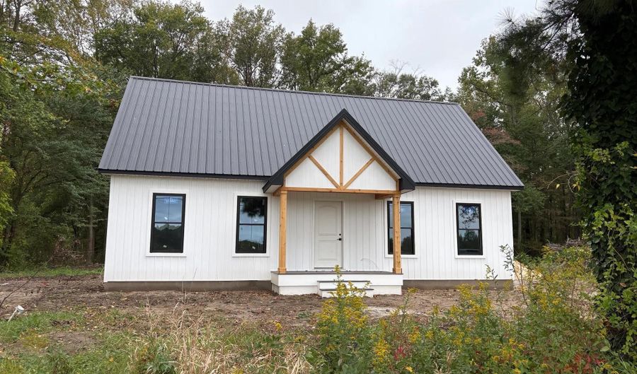 1255 ROSE VALLEY SCHOOL Rd, Dover, DE 19904 - 3 Beds, 3 Bath