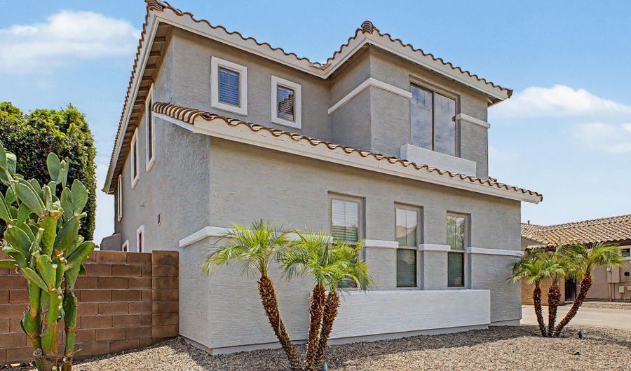 3715 E BLUEBIRD Pl, Chandler, AZ 85286 - 5 Beds, 4 Bath