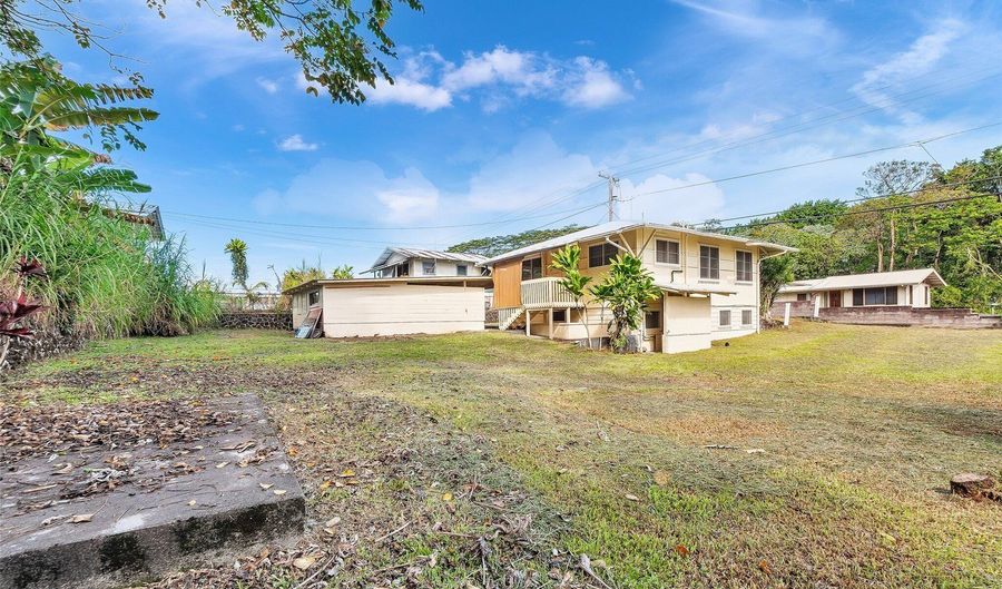 297 W Puainako St, Hilo, HI 96720 - 2 Beds, 2 Bath