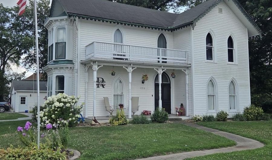 204 B Ave W, Albia, IA 52531 - 4 Beds, 2 Bath