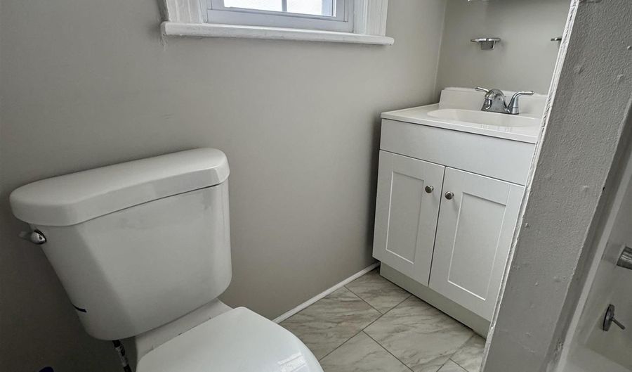 325 Atlantic Ave 3, Atlantic City, NJ 08401 - 2 Beds, 1 Bath