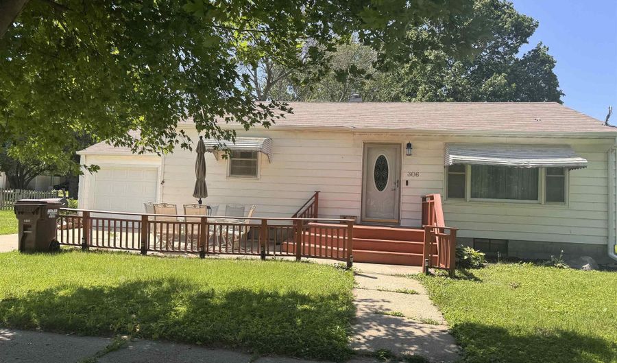 306 Main Ave, Alden, IA 50006 - 1 Beds, 1 Bath