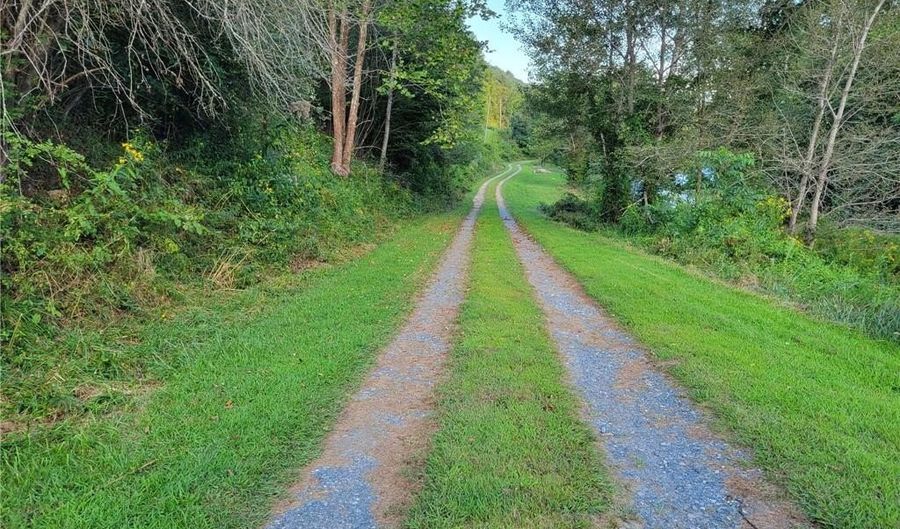 Tract 6 Walnut Ridge, Banner Elk, NC 28604 - 0 Beds, 0 Bath