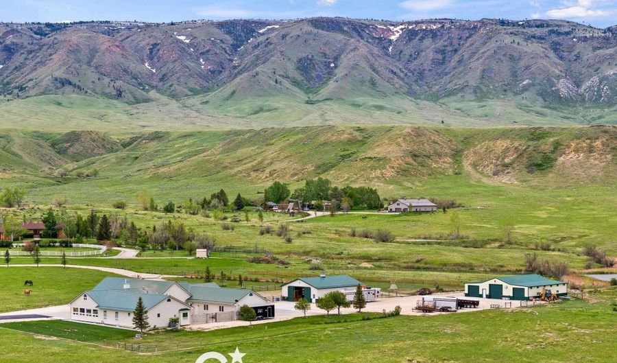 4960 S Skyline Rd, Casper, WY 82604 - 5 Beds, 6 Bath