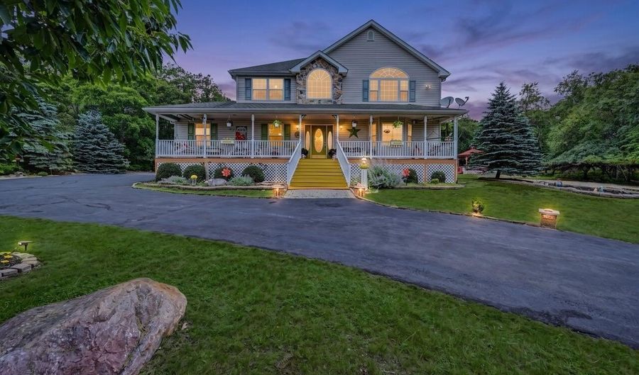 66 Harper Ct, Albrightsville, PA 18210 - 4 Beds, 3 Bath
