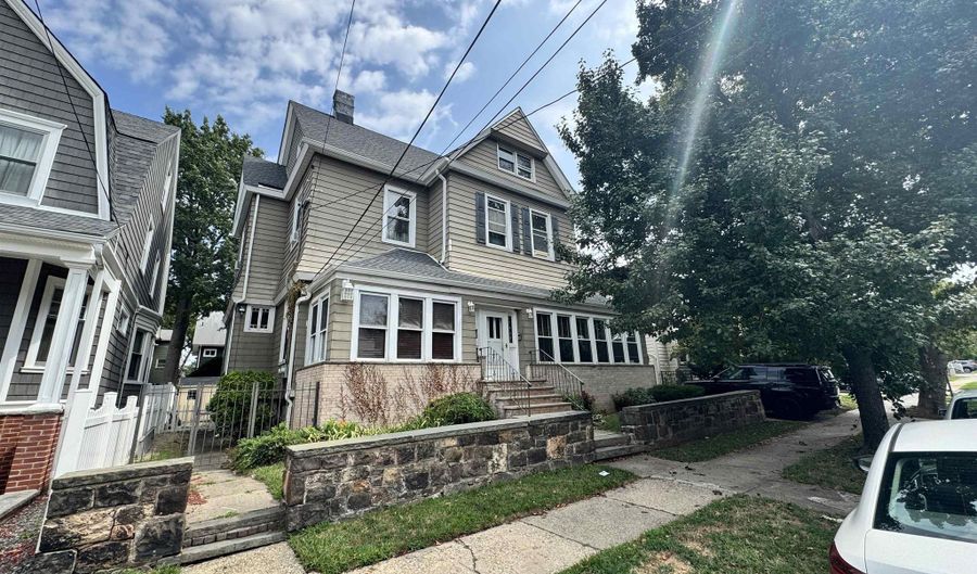 93 W 35TH St 2, Bayonne, NJ 07002 - 1 Beds, 1 Bath