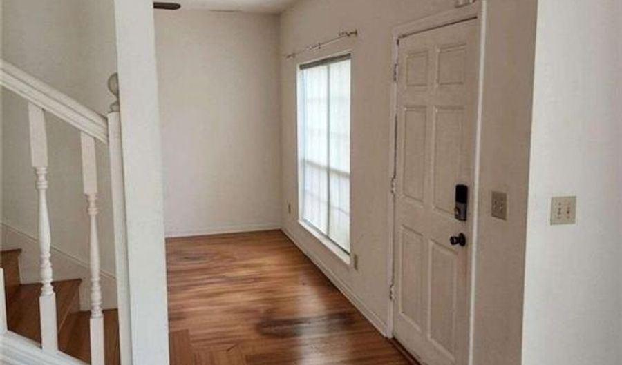 10870 Willow Meadow Cir, Alpharetta, GA 30022 - 4 Beds, 3 Bath