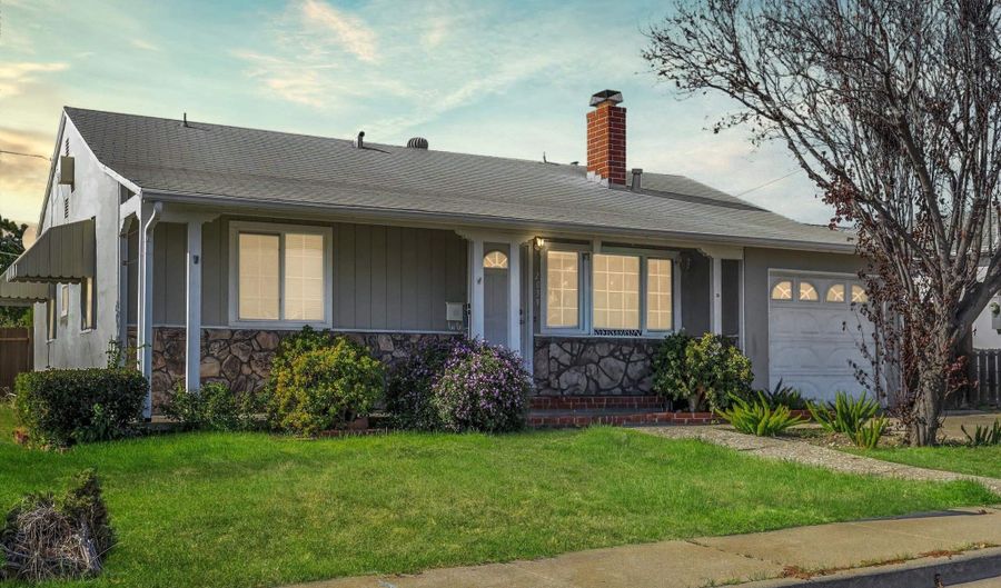 2036 Glenwood Dr, Antioch, CA 94509 - 3 Beds, 1 Bath