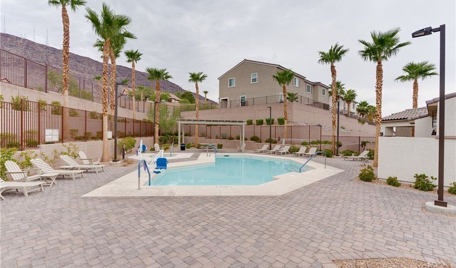 371 Yellow Finch Ln, Henderson, NV 89012 - 3 Beds, 3 Bath