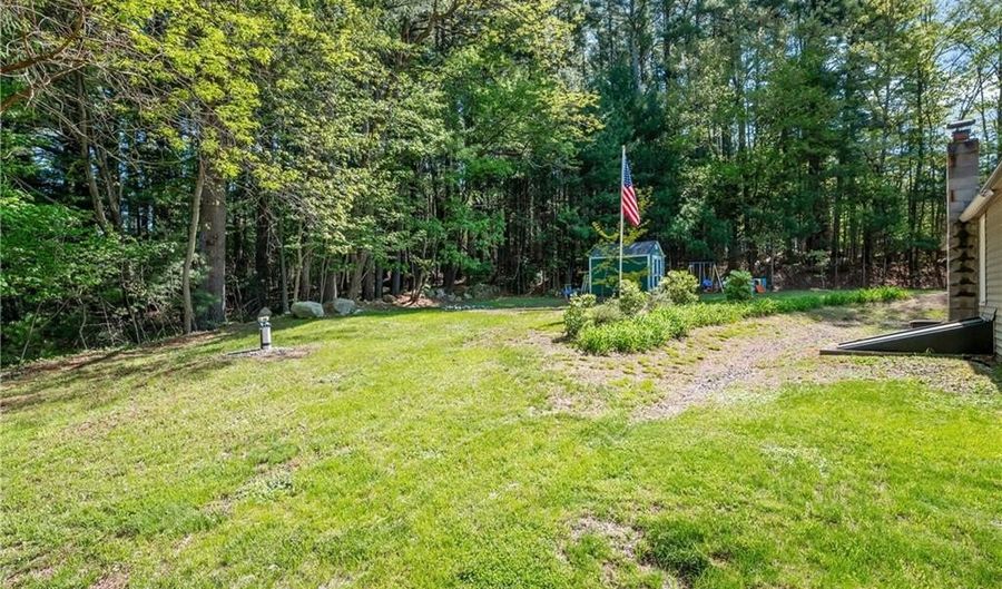 745 Eagle Peak Rd, Burrillville, RI 02859 - 3 Beds, 1 Bath