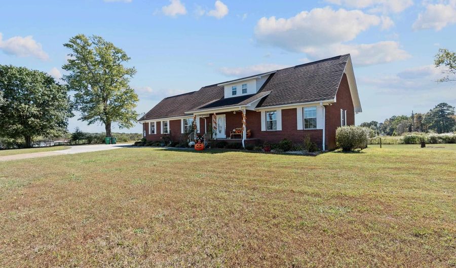 7048 County Road 1763, Arab, AL 35016 - 4 Beds, 3 Bath