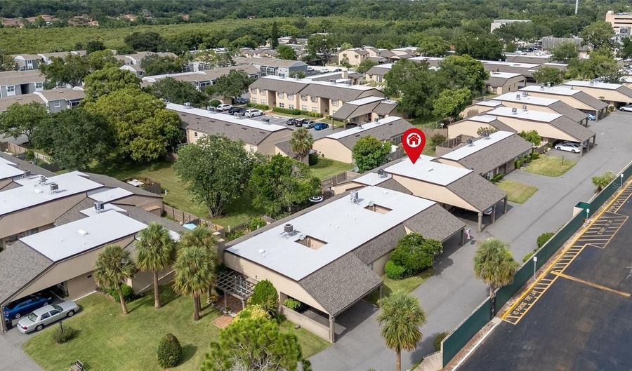 222 WINDMEADOWS St 222, Altamonte Springs, FL 32701 - 2 Beds, 2 Bath