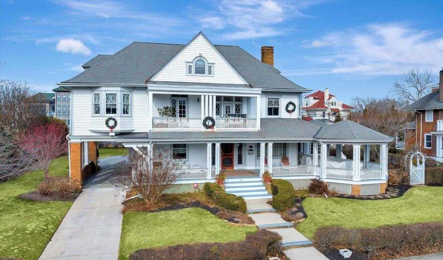 211 Cedar Ave, Allenhurst, NJ 07711 - 7 Beds, 6 Bath