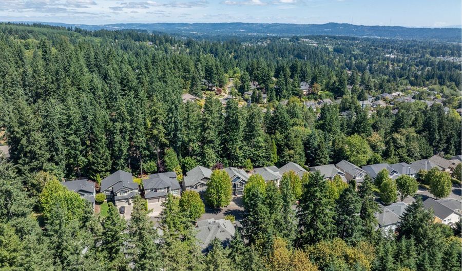 16403 SW SNOWY OWL Ln, Beaverton, OR 97007 - 5 Beds, 4 Bath