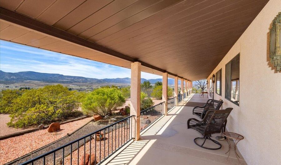 1842 N Montezuma Heights Rd, Camp Verde, AZ 86322 - 3 Beds, 3 Bath