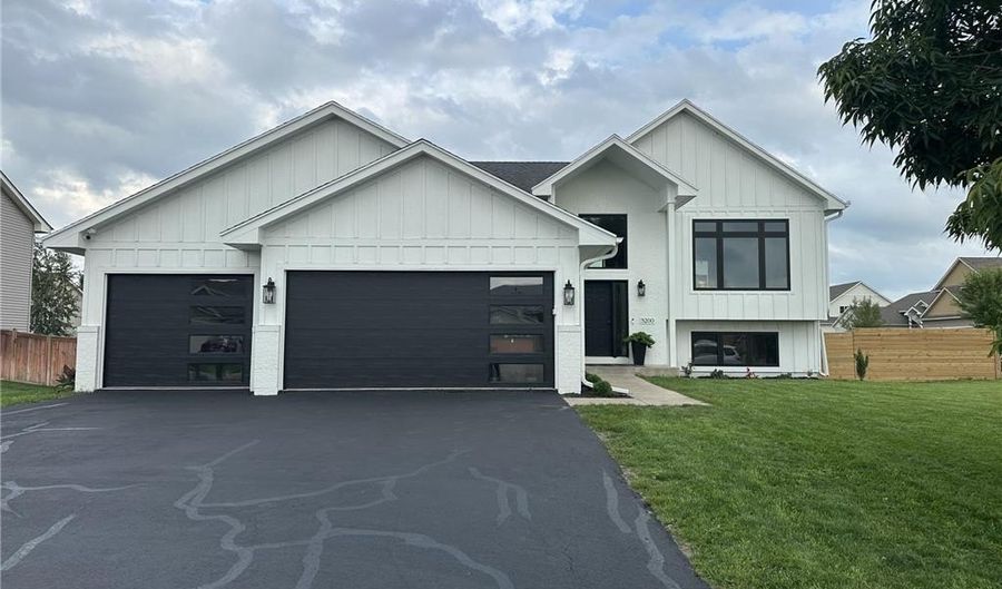 5200 Kalenda Ct NE, Albertville, MN 55301 - 5 Beds, 3 Bath