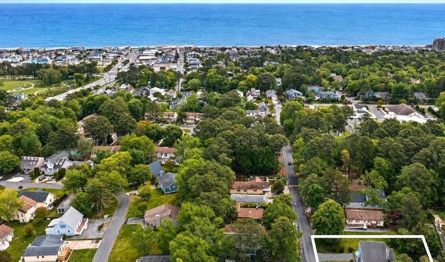 432 COLLINS St, Bethany Beach, DE 19930 - 4 Beds, 2 Bath