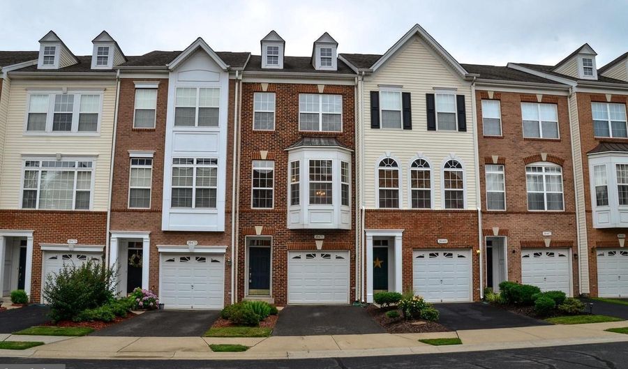 20471 ALICENT Ter, Ashburn, VA 20147 - 2 Beds, 4 Bath