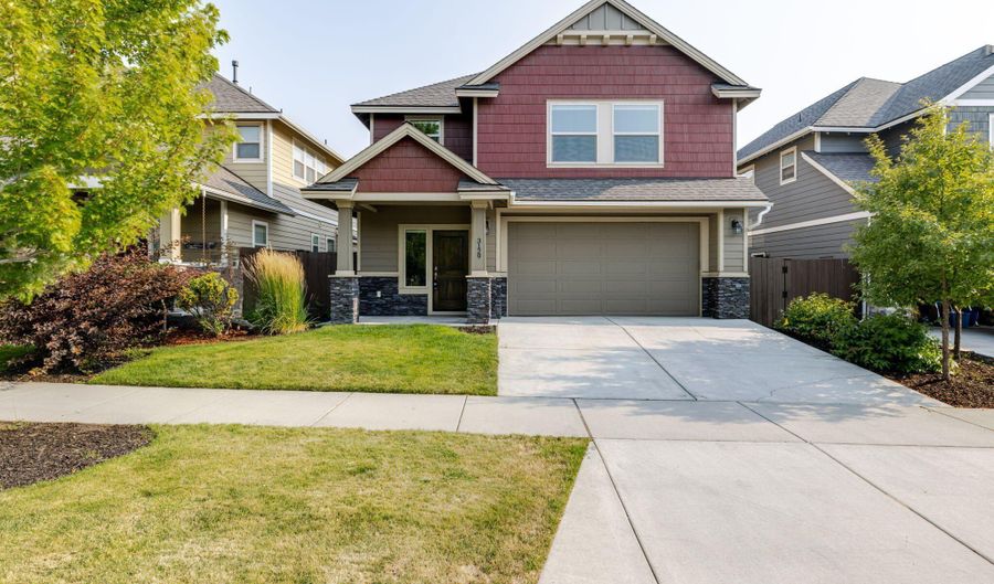 3129 NE Flagstone, Bend, OR 97701 - 4 Beds, 3 Bath