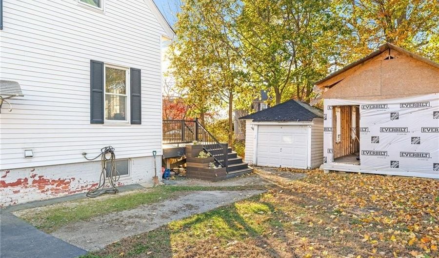 12 Lookout Ave, North Providence, RI 02911 - 3 Beds, 2 Bath