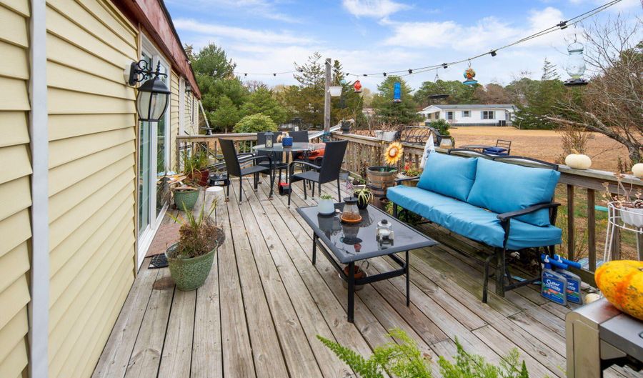 8 Mary Ct, Barnegat, NJ 08005 - 3 Beds, 2 Bath