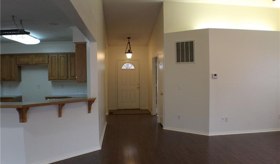 69 Sherlock Dr, Bella Vista, AR 72715 - 3 Beds, 2 Bath