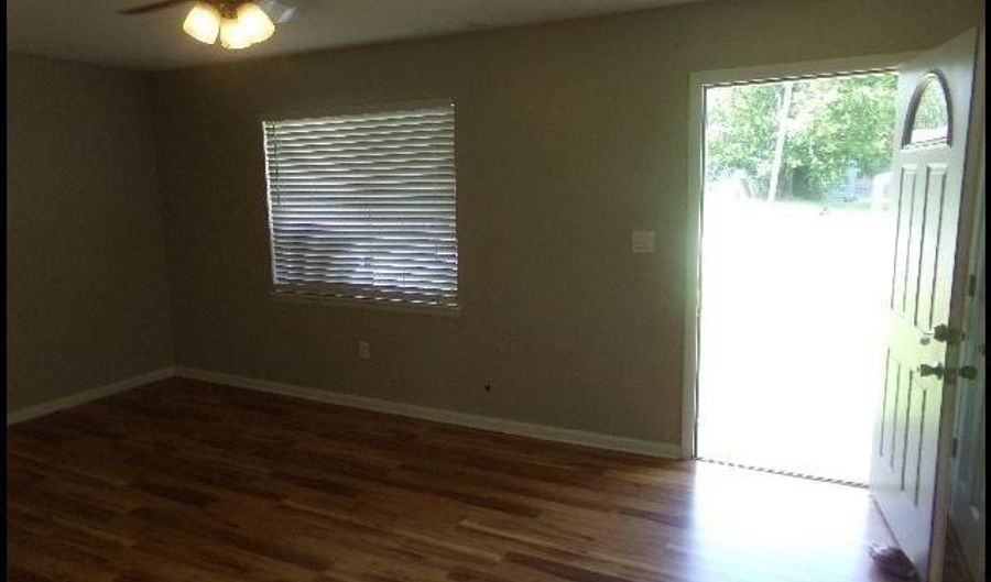 7698 Zuber Rd, Benton, AR 72019 - 3 Beds, 2 Bath