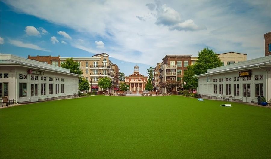 1635 Briers Chute, Alpharetta, GA 30004 - 5 Beds, 3 Bath