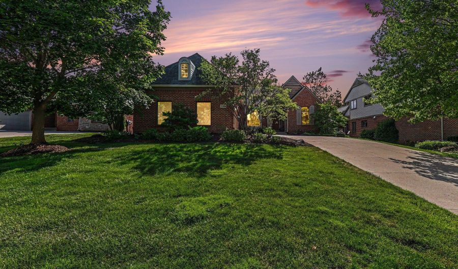 5368 Pinnacle Ct, Ann Arbor, MI 48108 - 3 Beds, 3 Bath