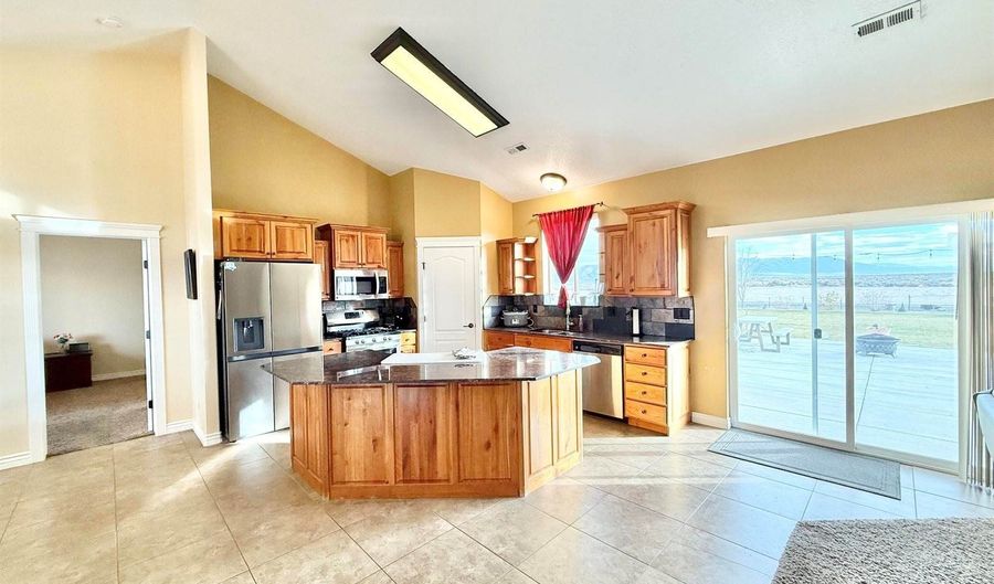 170 Blue Ridge Rd, Battle Mountain, NV 89820 - 4 Beds, 2 Bath