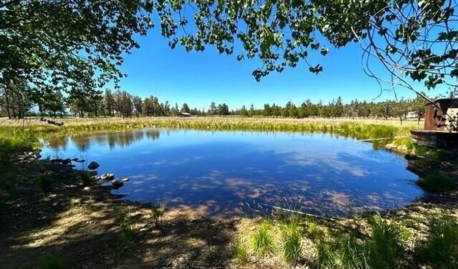 65325 HWY 20, Bend, OR 97703 - 2 Beds, 1 Bath