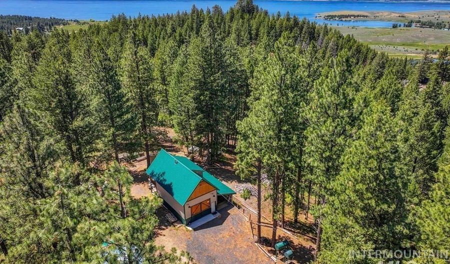 15 Little Donner Dr, Cascade, ID 83611 - 1 Beds, 1 Bath
