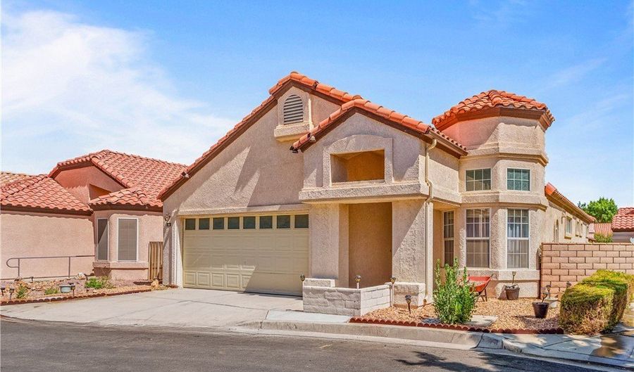19192 Garcelon Ct, Apple Valley, CA 92308 - 2 Beds, 2 Bath