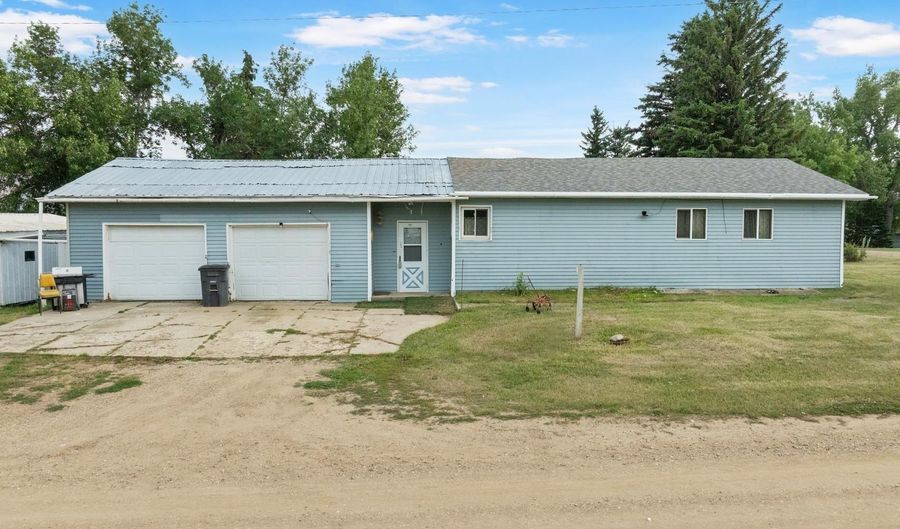 204 2nd Ave, Benedict, ND 58716 - 2 Beds, 1 Bath