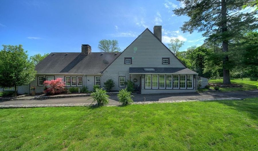 512 SWEDESFORD Rd, Ambler, PA 19002 - 4 Beds, 3 Bath