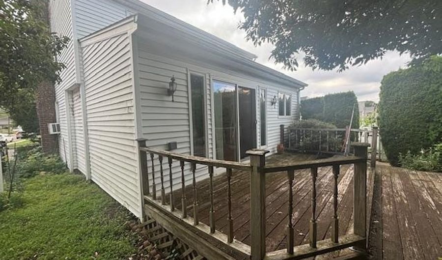 89 Hampton Ave, Albertson, NY 11507 - 4 Beds, 2 Bath
