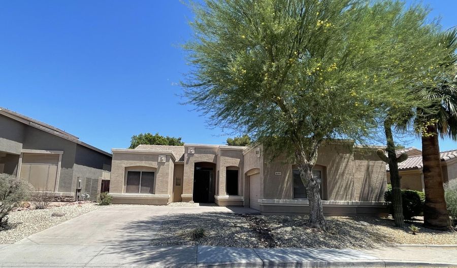 1680 W Saragosa St, Chandler, AZ 85224 - 5 Beds, 2 Bath