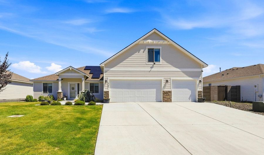 1704 Kendall Rd, Benton City, WA 99320 - 4 Beds, 2 Bath