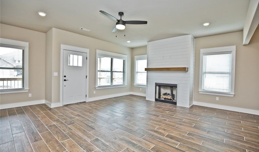 3607 SW Carter Rd, Bentonville, AR 72713 - 4 Beds, 3 Bath
