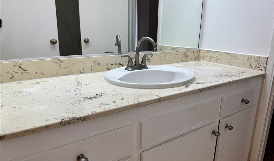 1682 W Cindy Ln B, Anaheim, CA 92802 - 2 Beds, 2 Bath