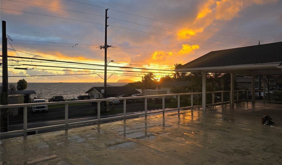 47-754 Kamehameha Hwy, Kaneohe, HI 96744 - 5 Beds, 3 Bath